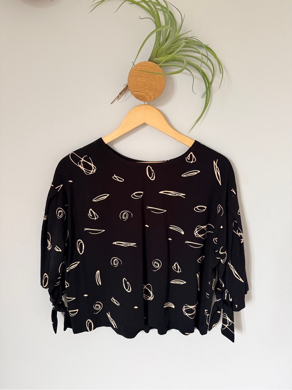 Eve Gravel Black Blouse with Cream Abstract Print